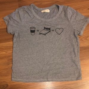 ✨8$/10. Hollister Cropped tee. Size medium